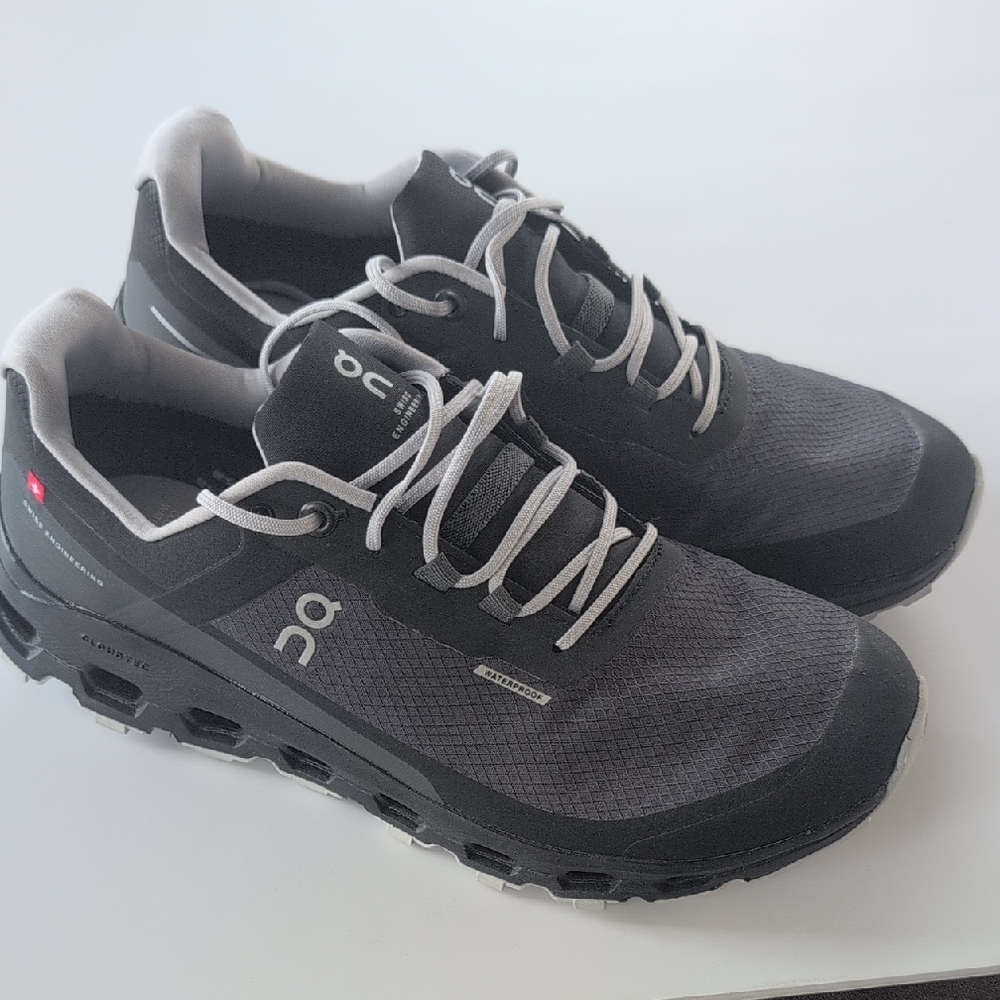 NWT On CloudVista 2 Waterproof Running Shoe